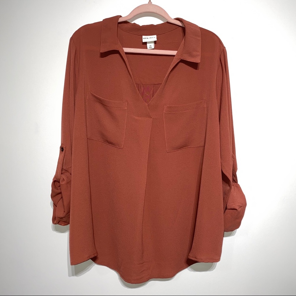 NWOT Ava & Viv Popover Blouse